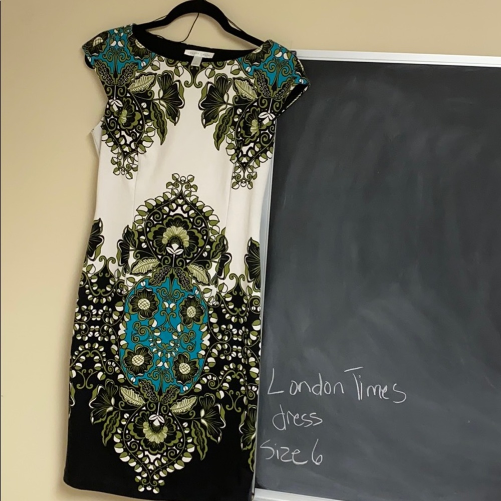 London Times beautiful dress